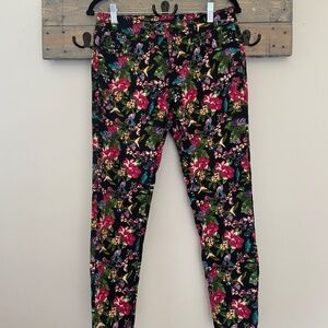 Women's Suko Jean, Black base with flower print, Size 6
